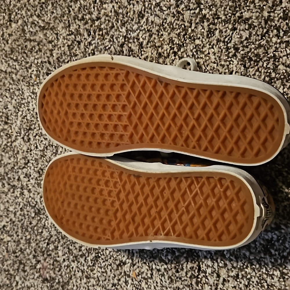 Vans size 7.5 Disney princess limited edition shoes. Show off your princess love - Picture 3 of 9